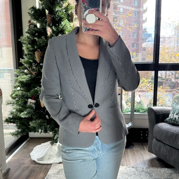Tahari Houndstooth Blazer Size 4 - Picture 2 of 7